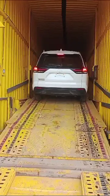 Toyota Innova Hycross Loading on an Axis Car Carrier transport vehicle